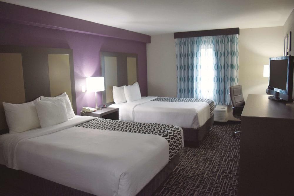 La Quinta Inn By Wyndham West Long Branch Nj Shore Area Экстерьер фото