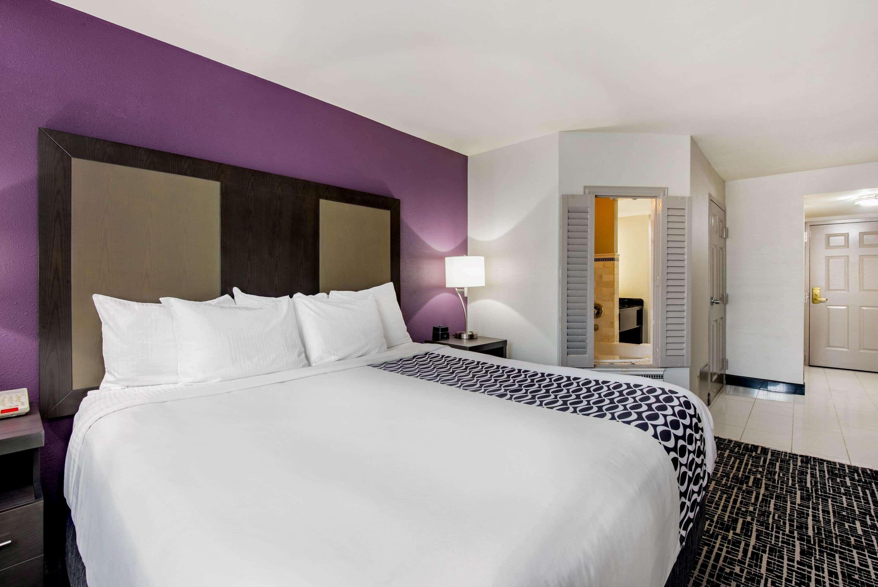 La Quinta Inn By Wyndham West Long Branch Nj Shore Area Экстерьер фото