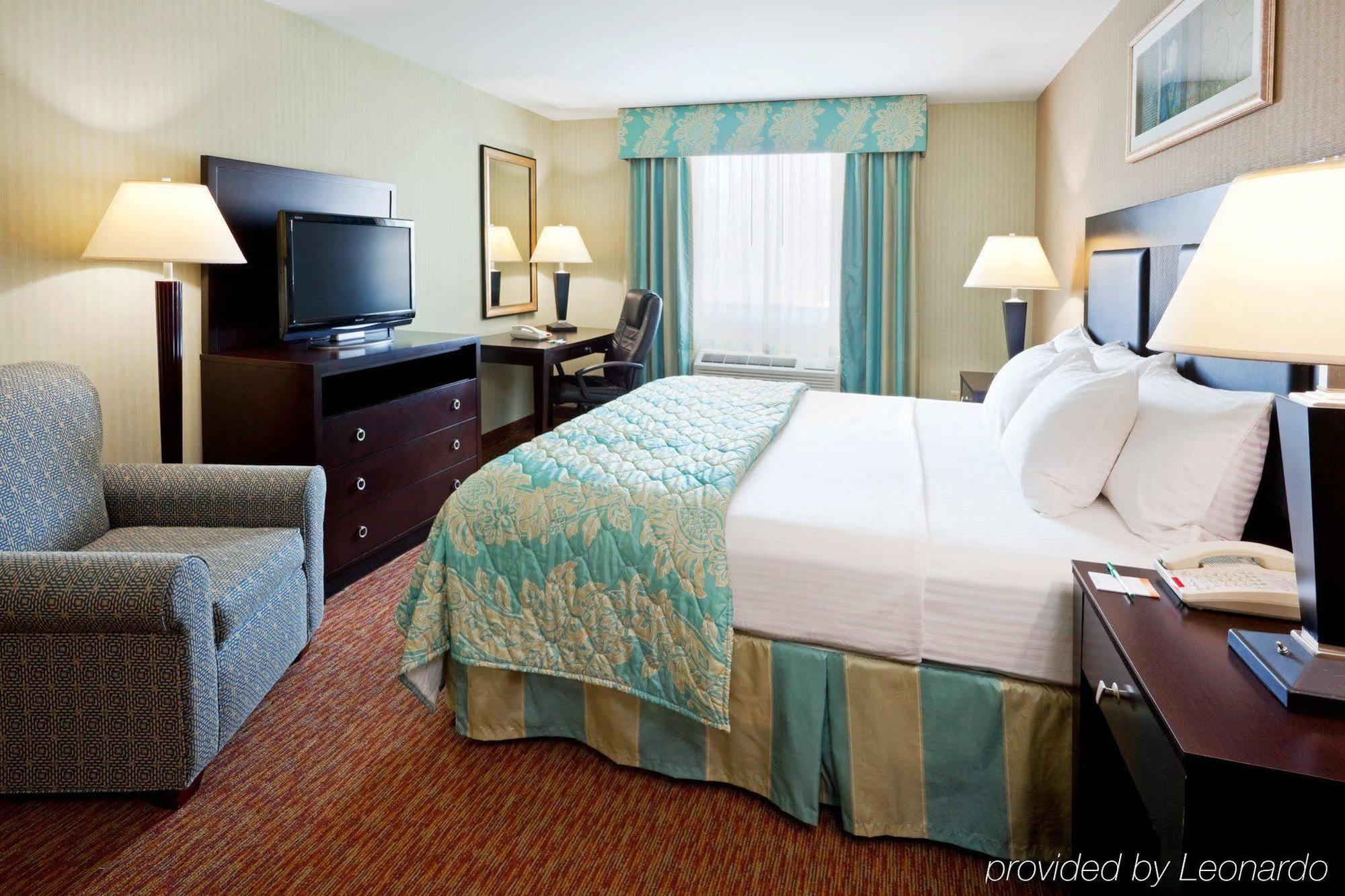 La Quinta Inn By Wyndham West Long Branch Nj Shore Area Номер фото